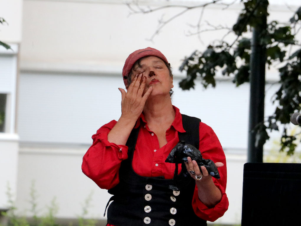 La merdeuse, le danger vient de l'intérieur
